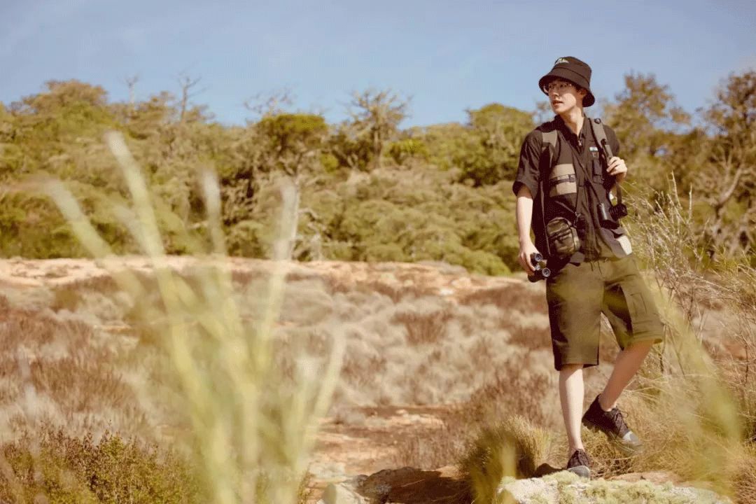 跟刘昊然在非洲过了6天5夜，发现他其实就是个话痨加多动症啊……