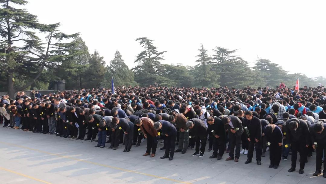 清明祭英烈活动大学,幼高专组织清明祭英烈