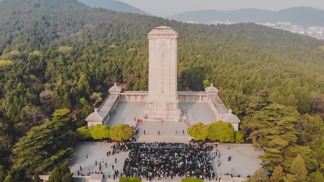 清明祭英烈活动大学,幼高专组织清明祭英烈