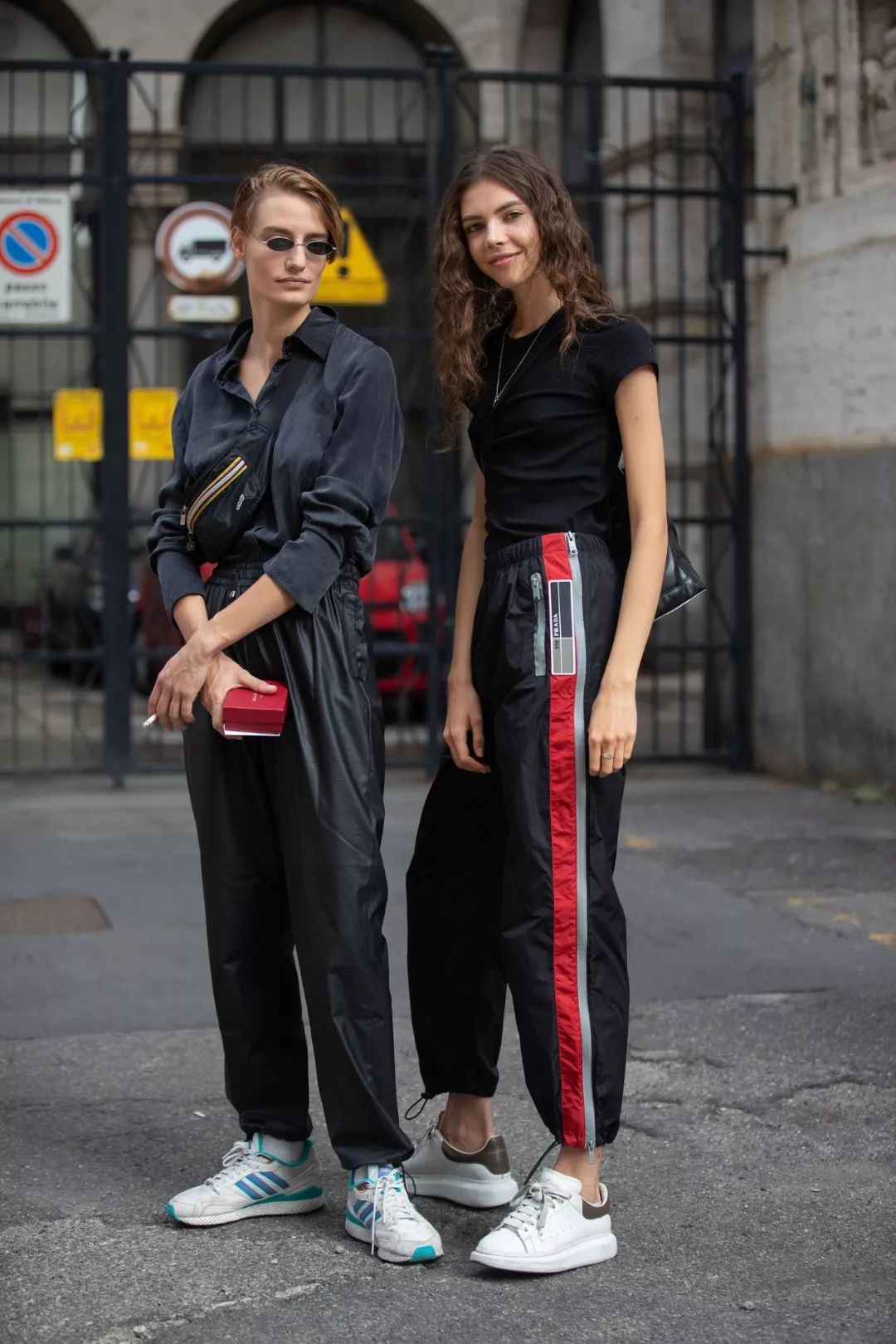 我敬吴宣仪娜扎的“鸡腿裤”一杯!今年瘦腿靠你了昂