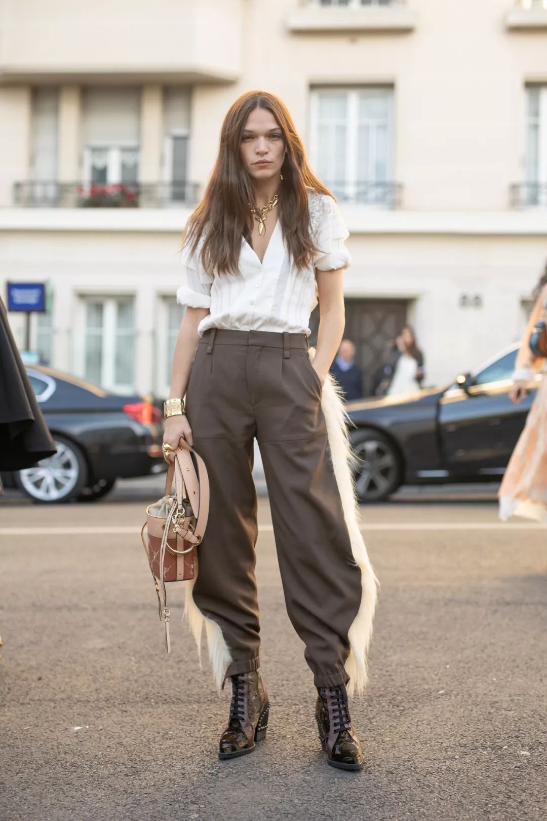 我敬吴宣仪娜扎的“鸡腿裤”一杯!今年瘦腿靠你了昂