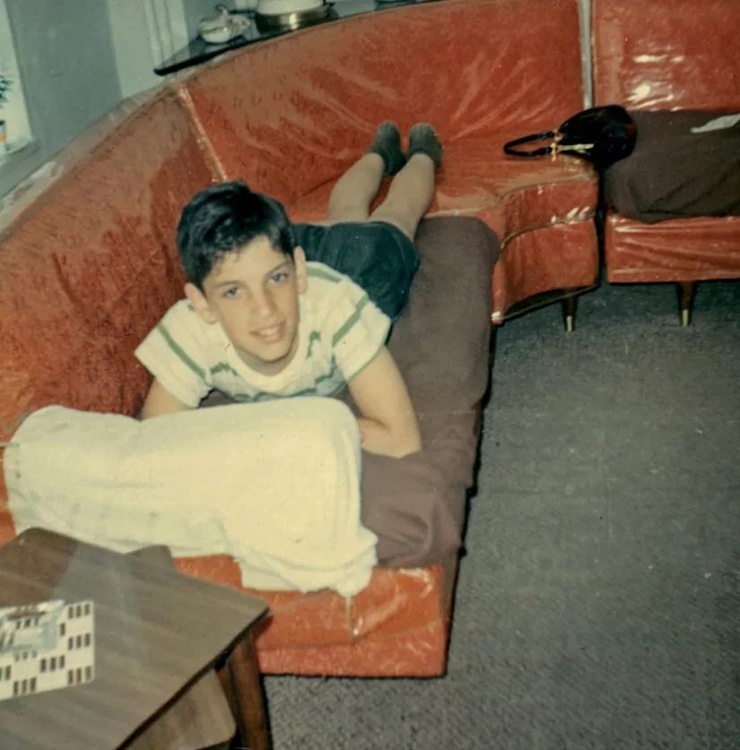 从*血卖**男孩到6000亿商业帝国，他却只想扳倒特朗普？