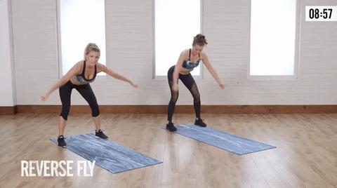 如何把背练薄变气质,美背体态好气质好的女人