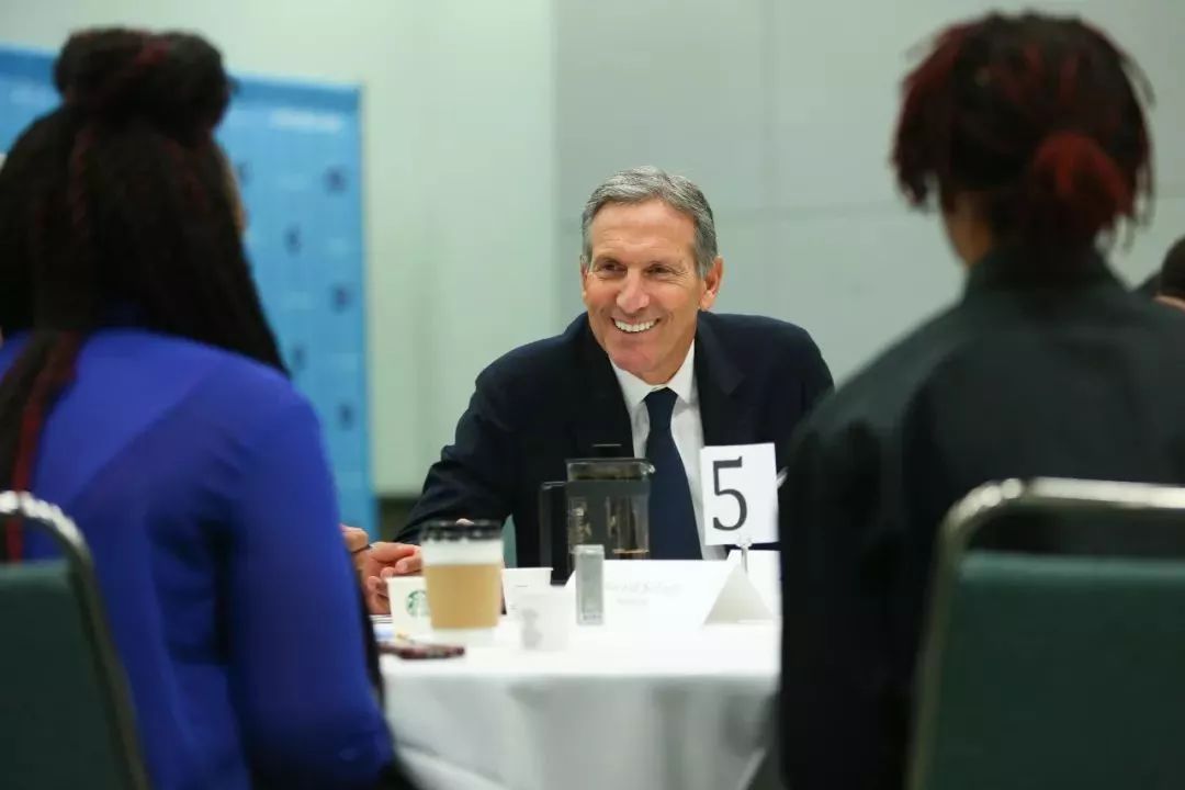 从*血卖**男孩到6000亿商业帝国，他却只想扳倒特朗普？