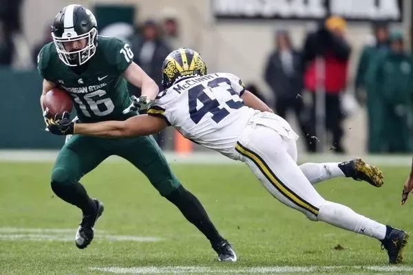 从*血卖**男孩到6000亿商业帝国，他却只想扳倒特朗普？