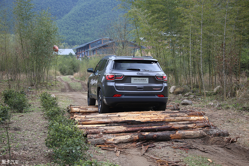 jeep指南者1.3t试驾,jeep指南者三缸