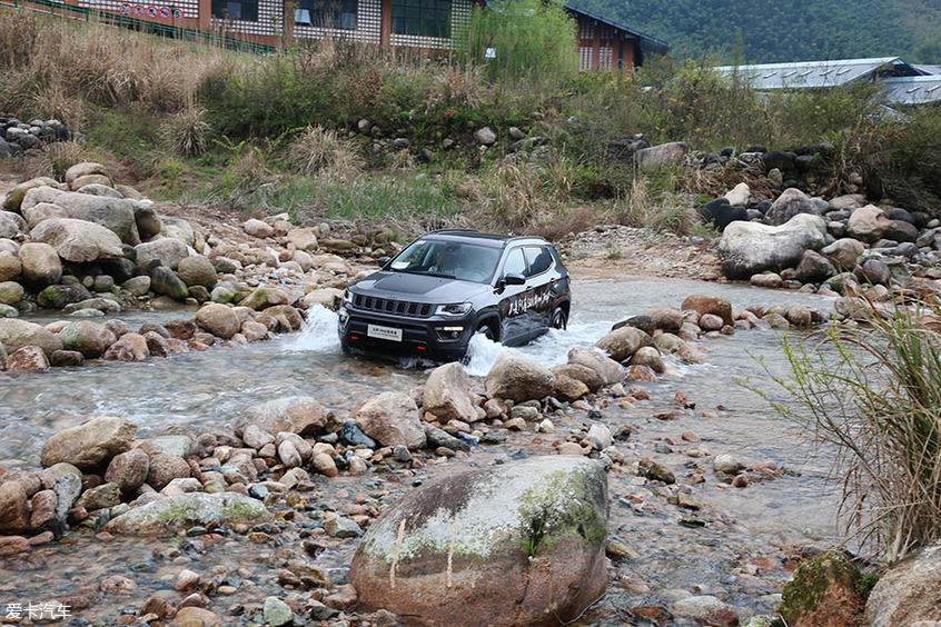 jeep指南者1.3t试驾,jeep指南者三缸