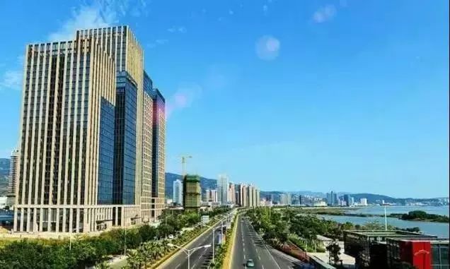 等快递好苦恼,等快递很痛苦