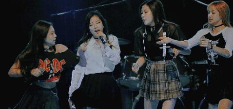 blackpink第二套衣服,blackpink一键变装原视频