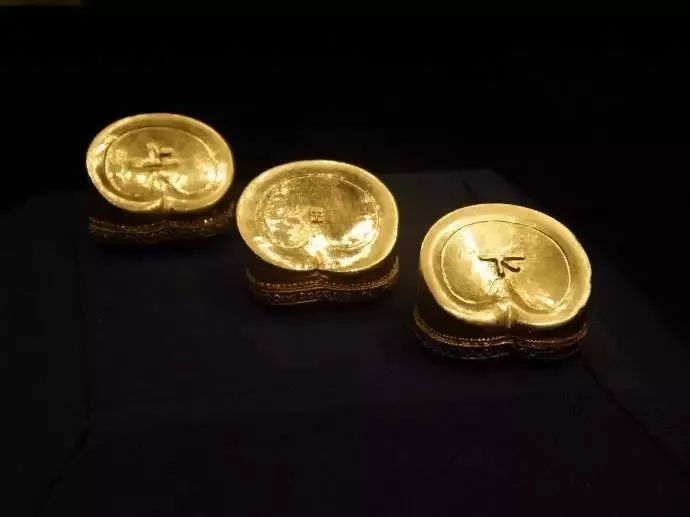 古代皇帝赐黄金万两是真黄金,古代赏黄金万两还是百两