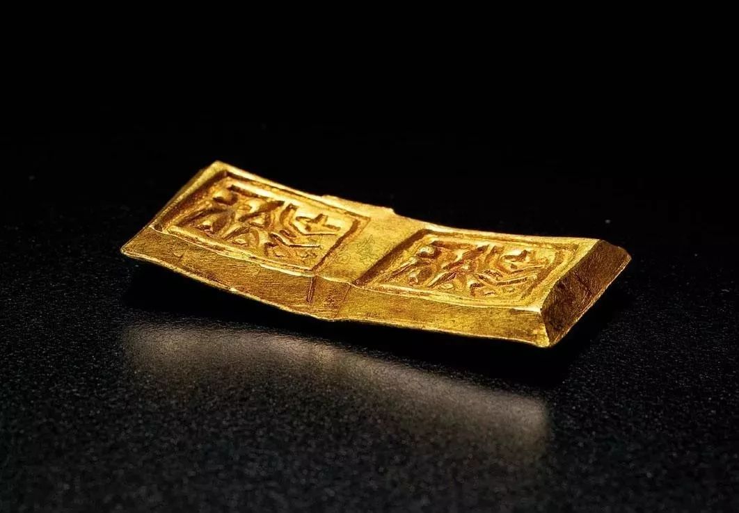 古代皇帝赐黄金万两是真黄金,古代赏黄金万两还是百两