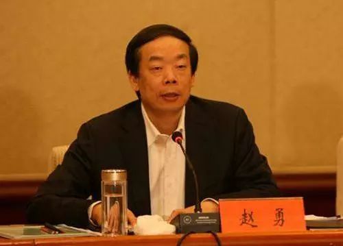 【改革开放中的今天】1988年4月9日，河北运动员李梅素以21米08的成绩，破女子铅球亚洲纪录