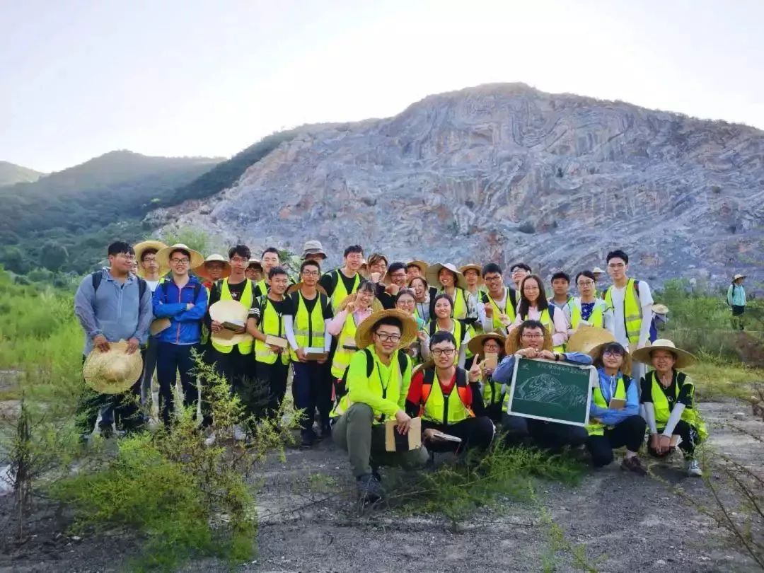武汉地质大学南望山,武汉地质大学汉口校区