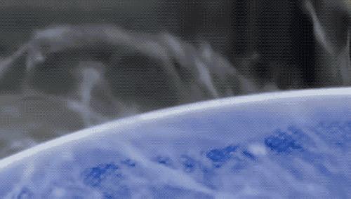 看过游乐园必备棉花糖机！开始思考棉花糖是怎么被卷成「云朵」的...