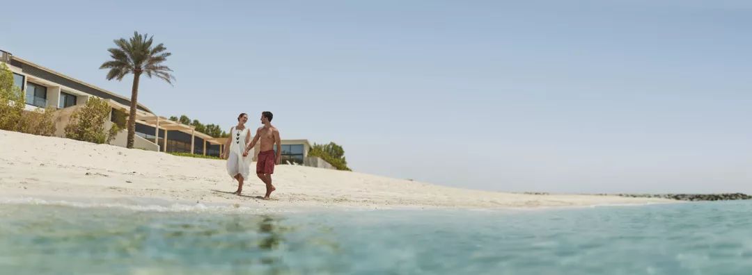 免签推荐|斥资200亿冠名世界最高塔！阿布扎比绝对是“壕”得有文化