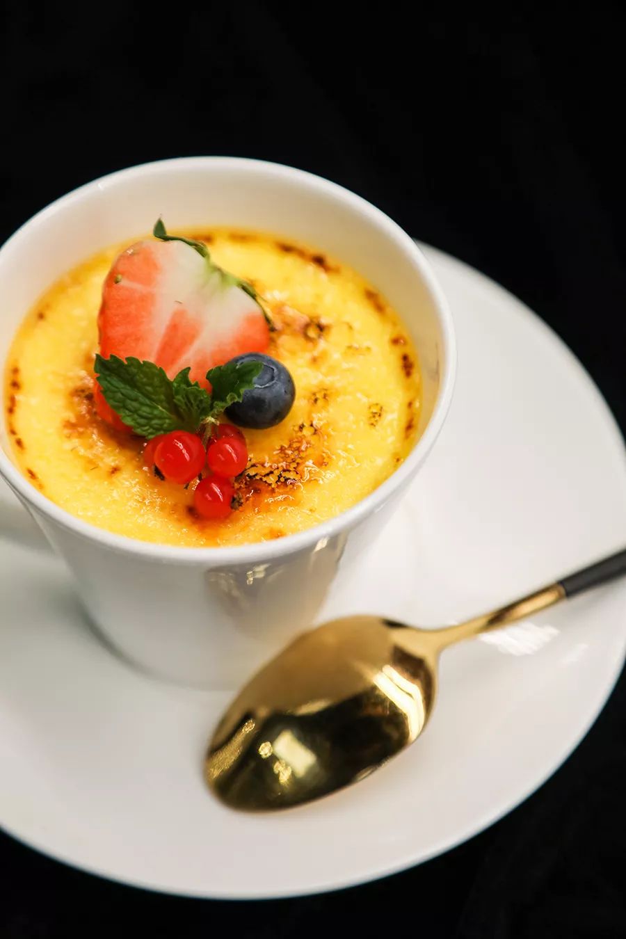 爱上一座城是因为爱上了一个人,因为一个人爱上一座城文案