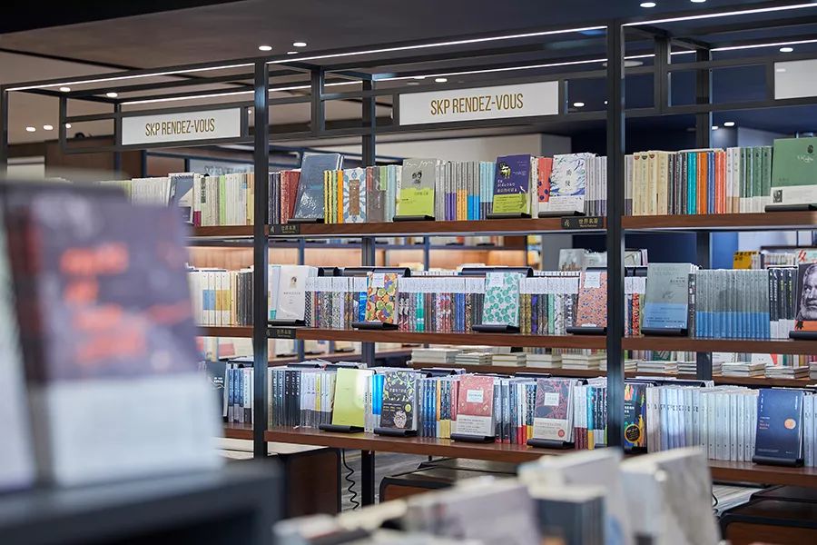 爱上一座城是因为爱上了一个人,因为一个人爱上一座城文案