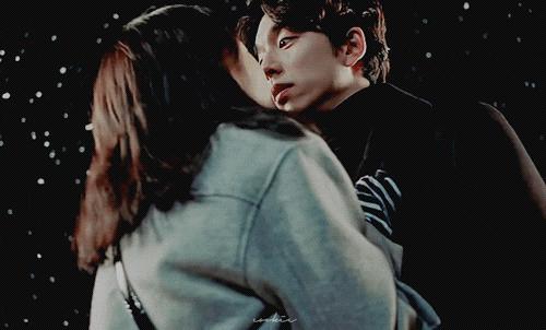 俄罗斯牙膏美白去口臭牙黄,去牙垢黄牙的牙膏测评