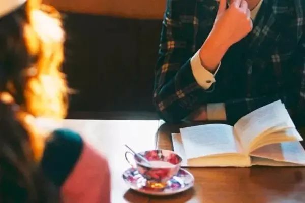 婚前择偶指南图,年轻男女婚前择偶的一个重要问题