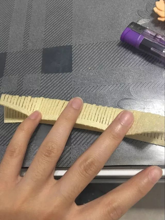 【布艺手工】这么美的花不用十分钟就做了出来!(附图解教程)