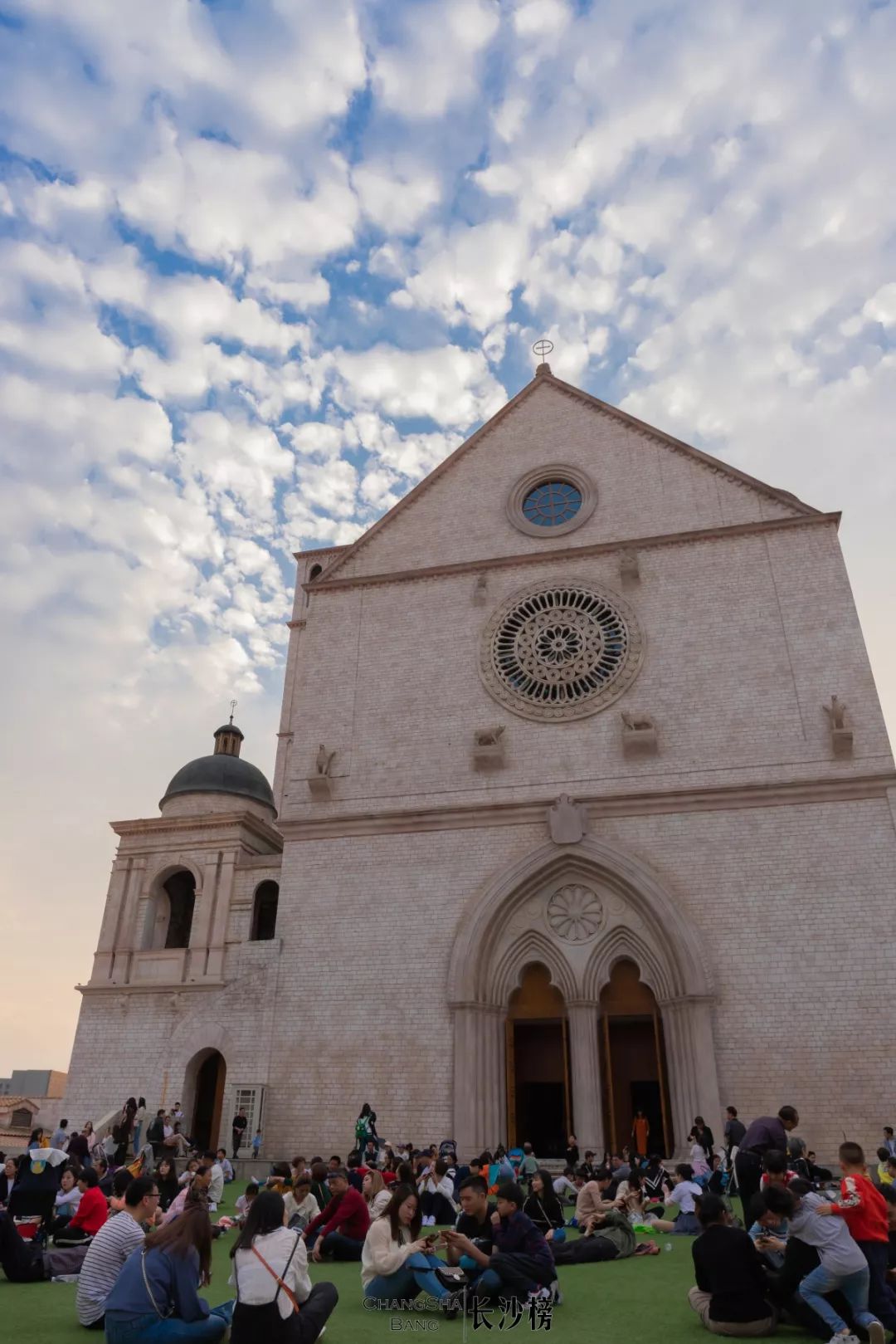 浠庨暱娌欏嚭鍙戜袱涓崐灏忔椂,浠庨暱娌欏埌鎰忓ぇ鍒╄澶氫箙