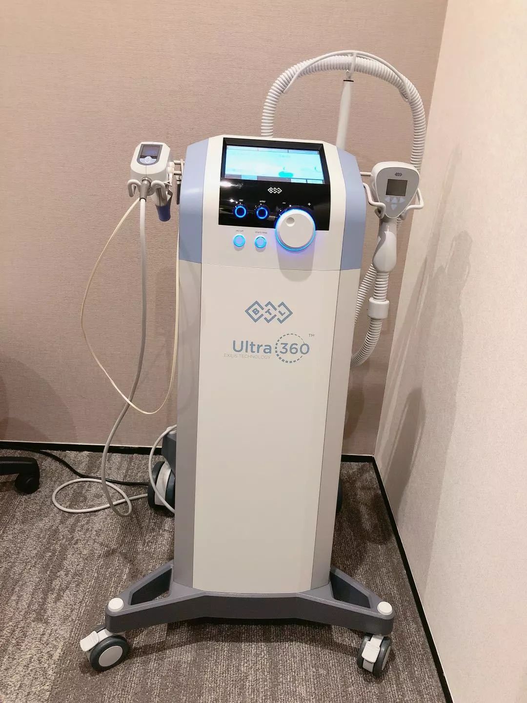 二胎后对老大的关爱应该怎样,二胎家庭其实更注重大宝的关心