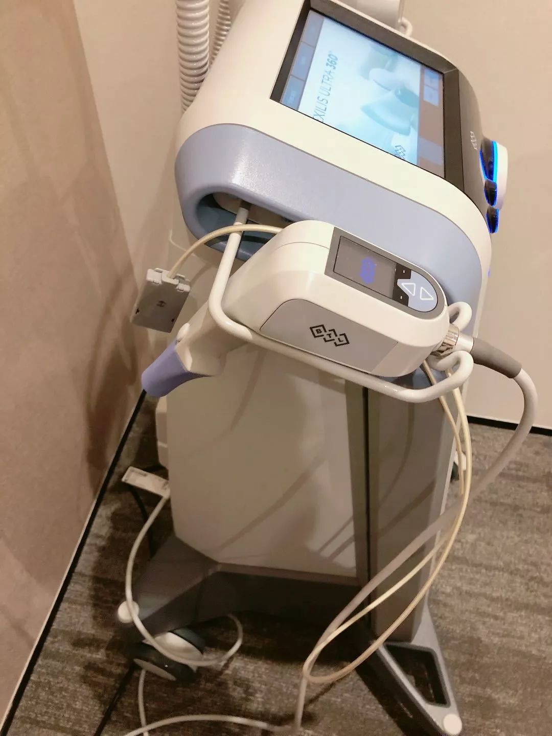 二胎后对老大的关爱应该怎样,二胎家庭其实更注重大宝的关心