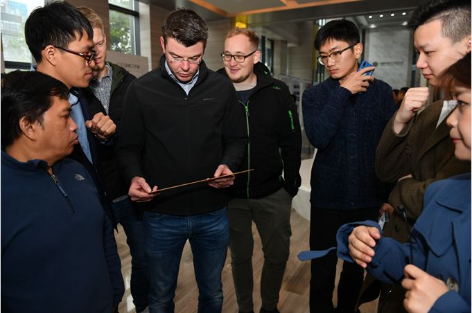 外国人评价蜀马赛道 (2019蜀马赛道展示)