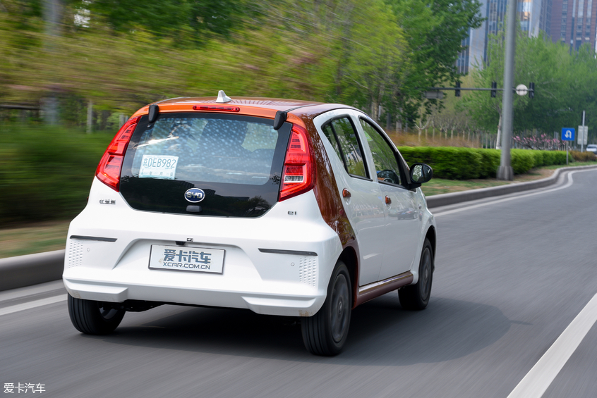 表现出乎意料好开不贵的入门级电动车比亚迪e1