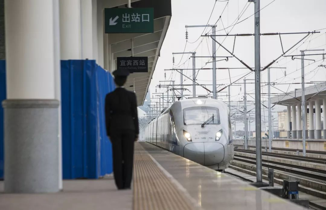 点赞丨79分钟开拢宜宾、5小时直飞印度,成都出发去哪儿都便利