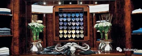 男装劳斯莱斯 (劳斯莱斯幻影2022休闲男装)