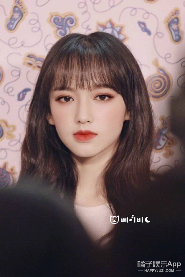 迪丽热巴欧阳娜娜双子座,欧阳娜娜和迪丽热巴互动