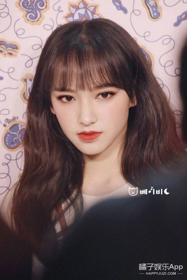 迪丽热巴欧阳娜娜双子座,欧阳娜娜和迪丽热巴互动