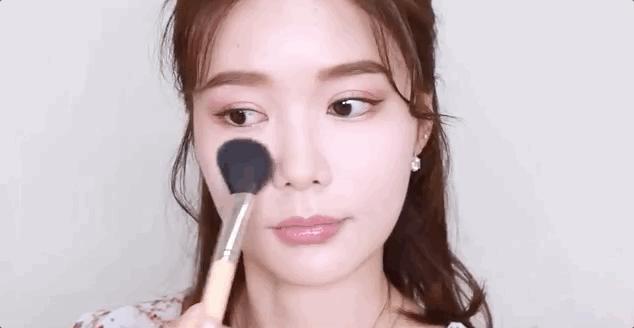 讲干货|软妹or御姐?一块腮红切换妆面风格,做春天最靓的小姐姐~