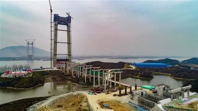 新改扩建白马山小学、中山小学、三中、八中…建设大冶湖水上乐园！推进全民参保！这份公报还说…