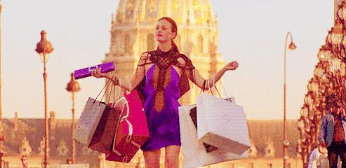 杭州女子月薪4000买2万的包被丈夫指责老婆：从没伸手问他要过钱