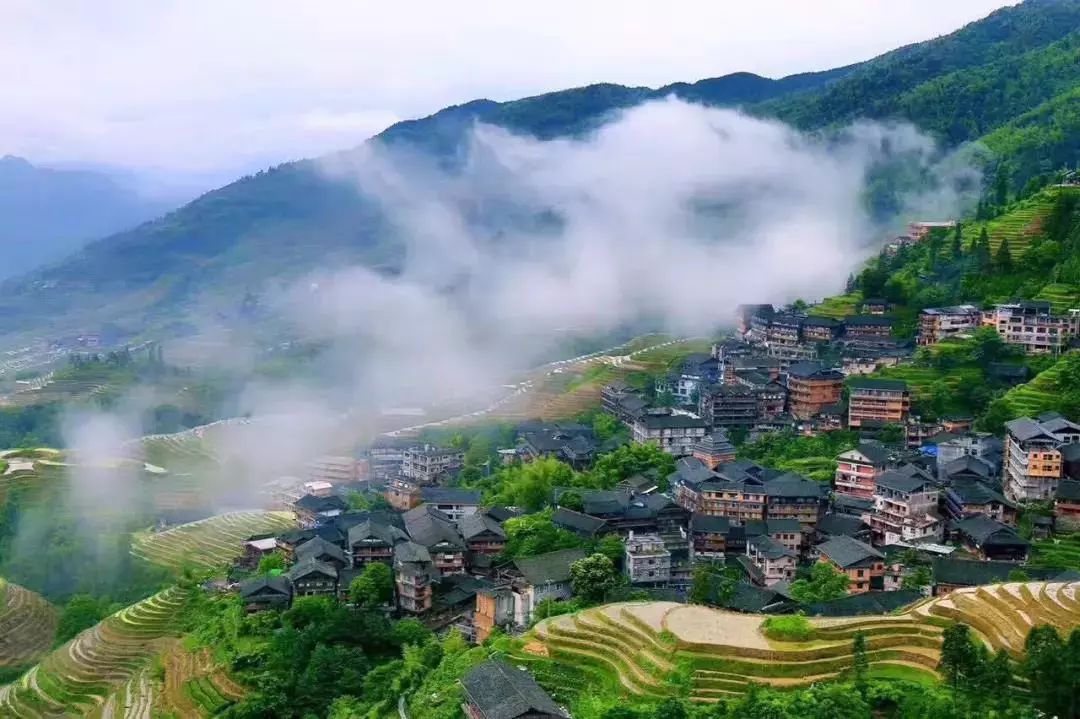 头条丨在这里，你不用穿越人山人海，也能跨过山和大海——广西9条精品旅游线路重磅推荐