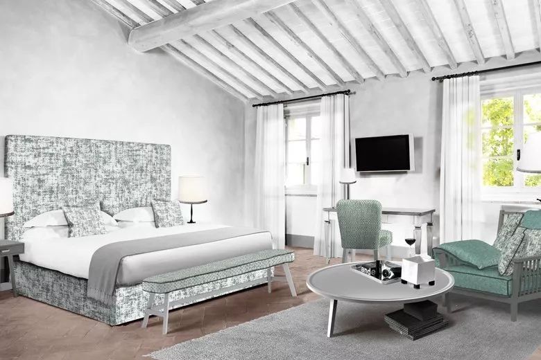 梁朝伟大婚的COMO新作,不过是这位女富豪的日常买买买