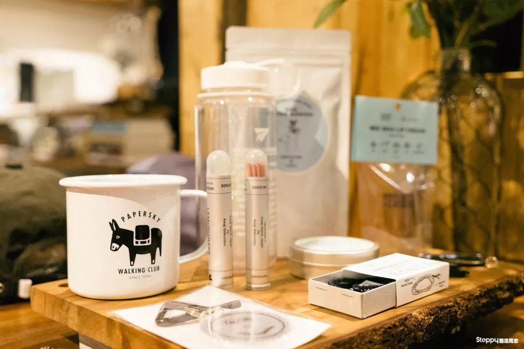 香港一家“户外选货店”店主跟我说：我就想做“无法定义”的风格