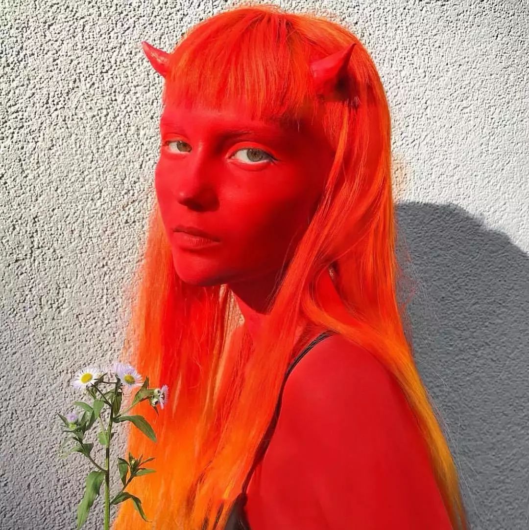 染发狂人发色,染发狂人