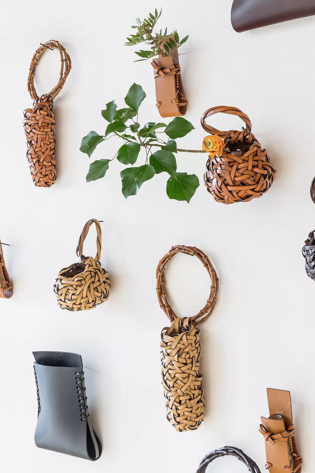 米兰街头暗访竟有井柏然，结果意外：购物车空了