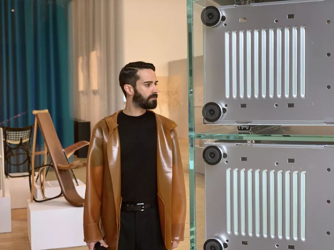 米兰街头暗访竟有井柏然，结果意外：购物车空了