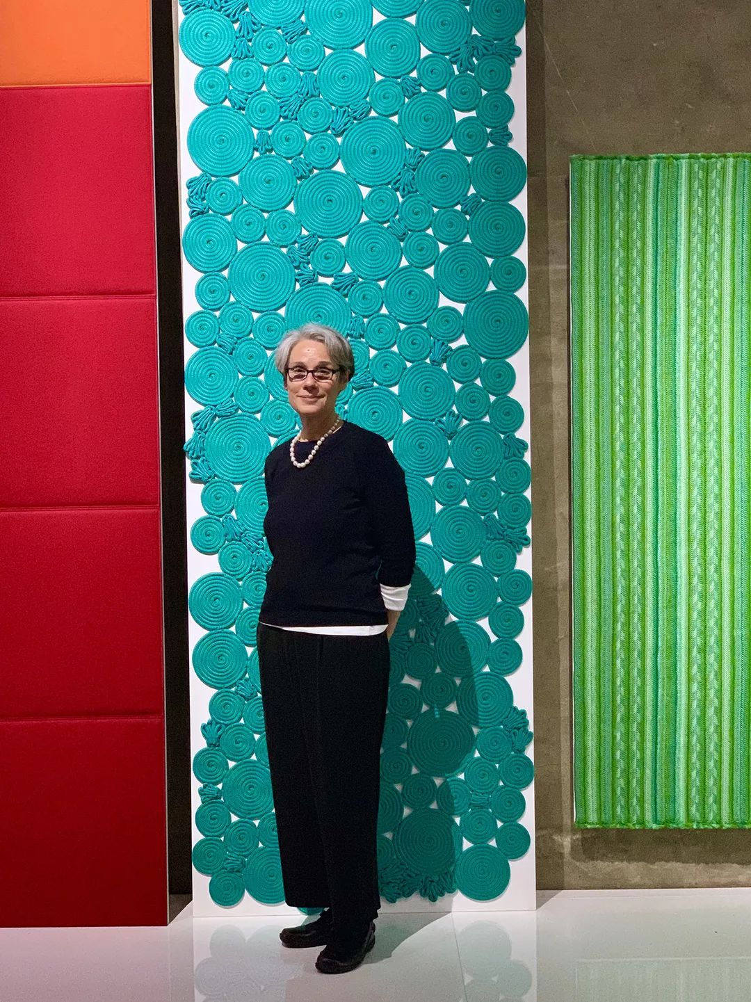 米兰街头暗访竟有井柏然，结果意外：购物车空了