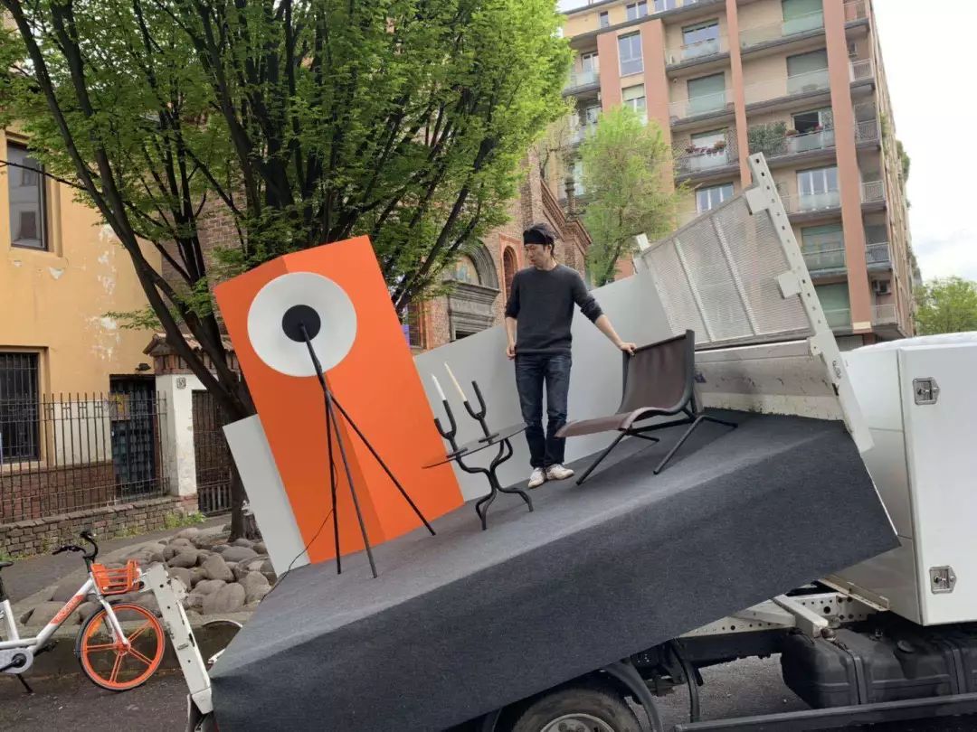 米兰街头暗访竟有井柏然，结果意外：购物车空了