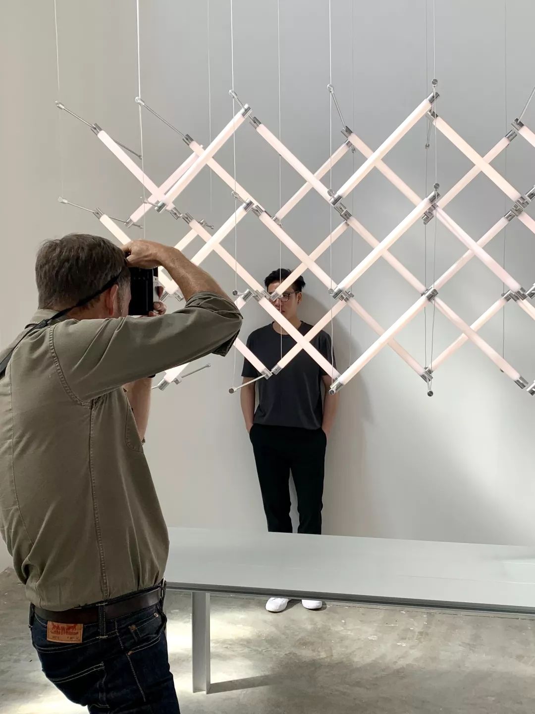 米兰街头暗访竟有井柏然，结果意外：购物车空了