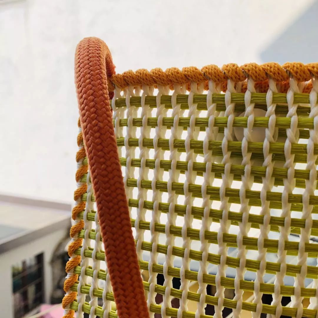 米兰街头暗访竟有井柏然，结果意外：购物车空了