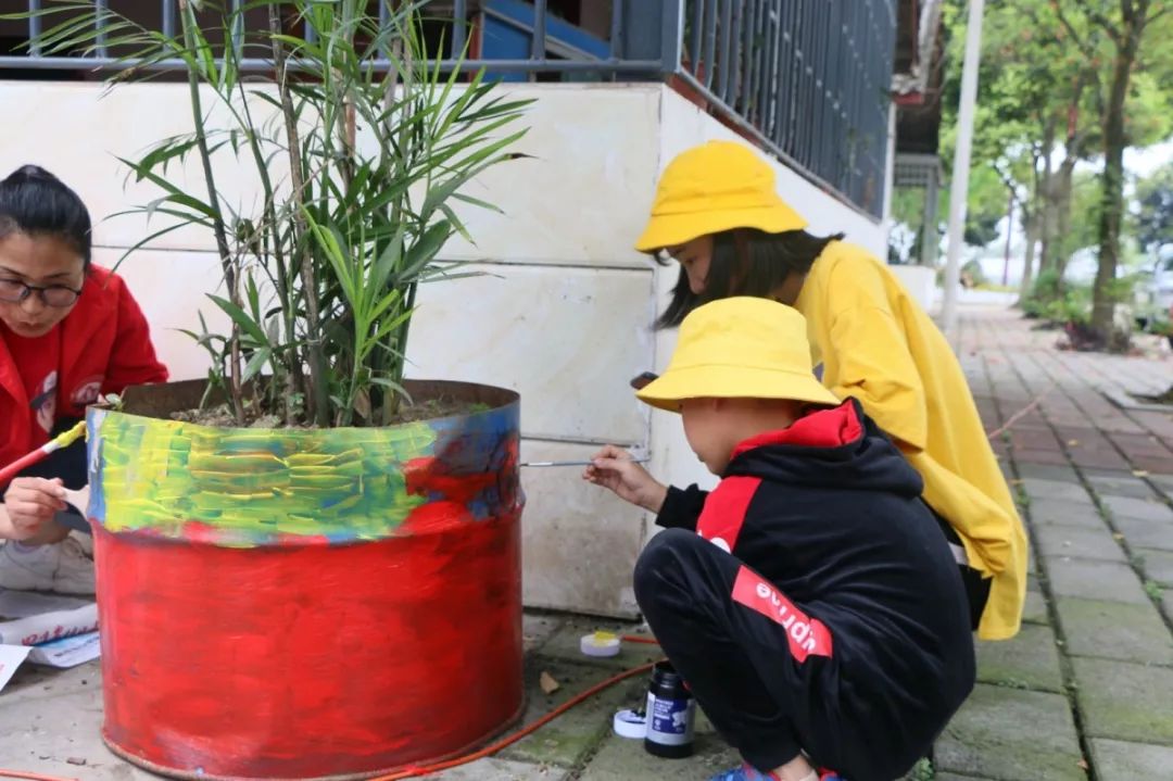 青·志愿|“拾彩添景·聚爱小巷”活动走进羊安镇,你我协作美化生活