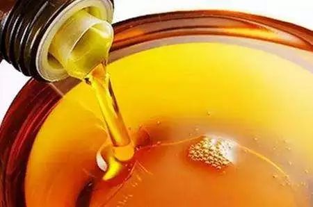 差点上了你的餐桌！长沙高新区取缔一处地沟油窝点，教你几招远离潲水…