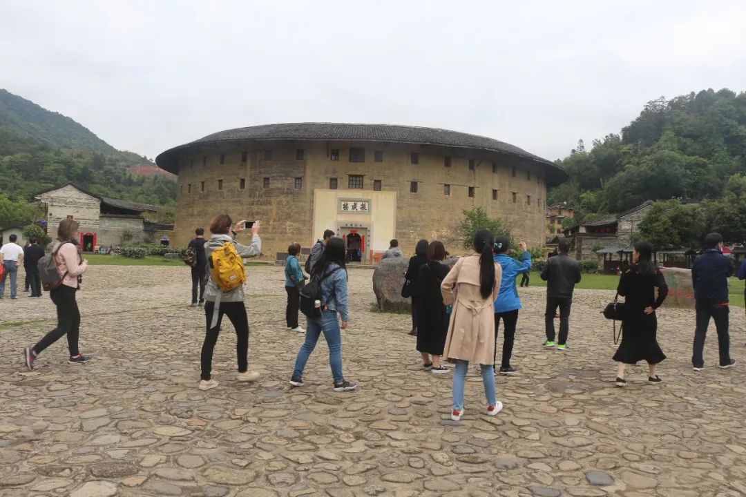 “一带一路”进行时，永定土楼入法国