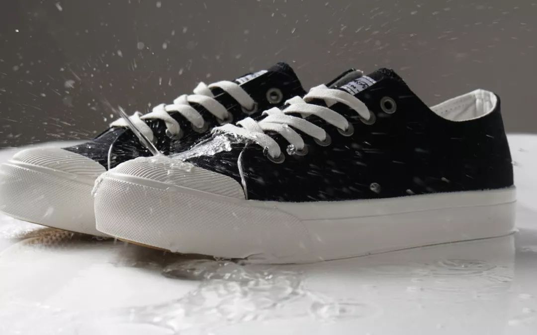 凯特王妃同款帆布鞋,梅根王妃穿什么鞋好看